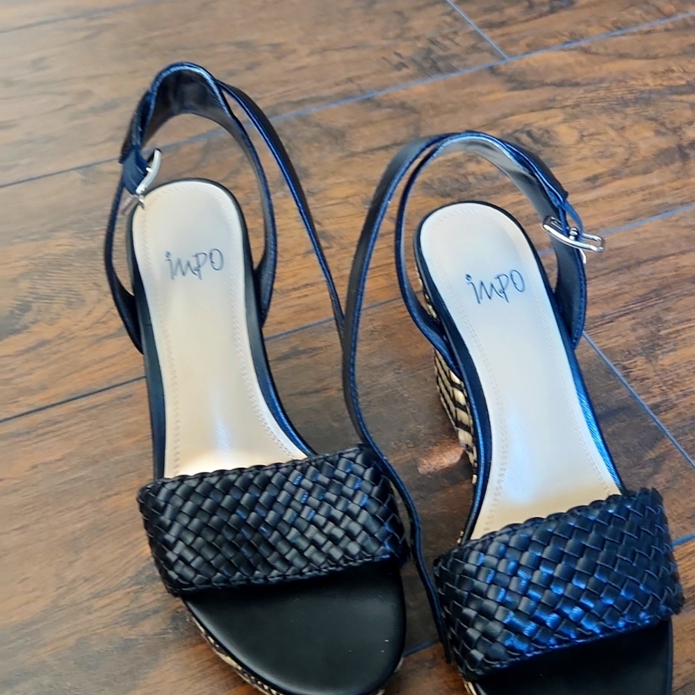 Wedge sandals